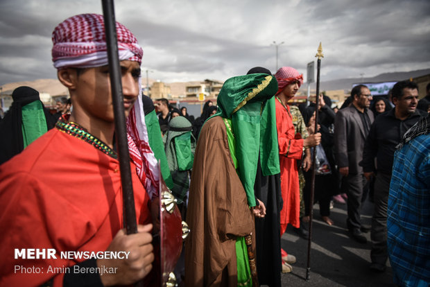 مراسم عزاء أربعين الحسين في مدينة شيراز 