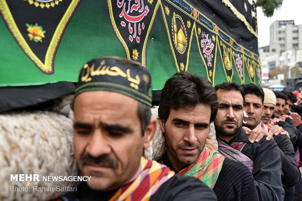 راهپیمایی جا ماندگان اربعین حسینی (ع) در مشهد