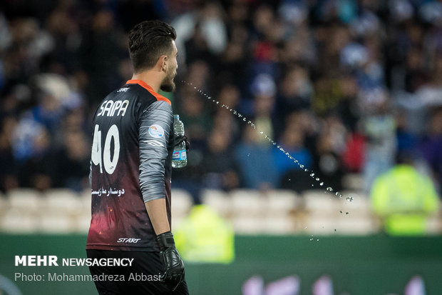 دیدار تیم های استقلال تهران و سایپا