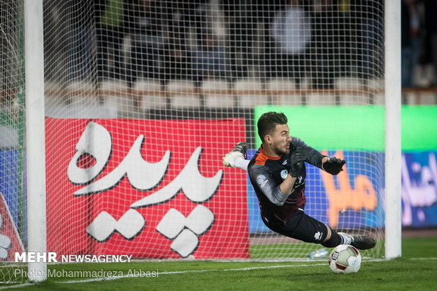 دیدار تیم های استقلال تهران و سایپا