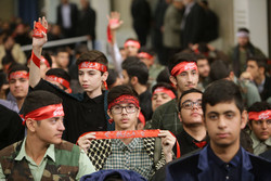 ۴۰ نفر از دانش آموزان منتخب گلستان با مقام معظم رهبری دیدار کردند