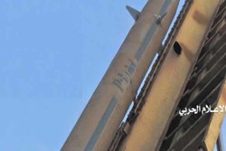 شلیک موشک بدر p-۱ به مواضع متجاوزان در ساحل غربی یمن