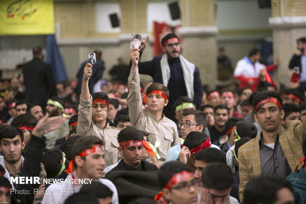 Sat. meeting of Iran's Leader with students
