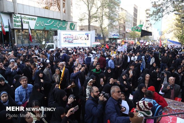 Iranians mark anniversary of US embassy takeover 