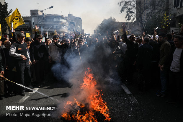 Tahran'daki ABD karşıtı protestodan fotoğraflar