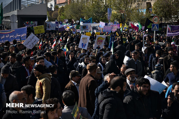 راهپیمایی استکبار ستیزی ۱۳ آبان در مشهد
