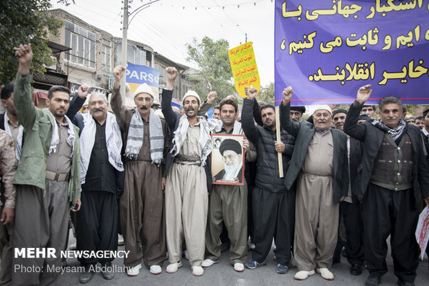راهپیمایی استکبار ستیزی ۱۳ آبان در کرمانشاه