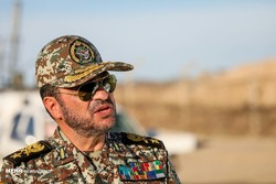 صباحي فرد يتفقد مقرات الدفاع الجوي في جنوب شرقي إيران