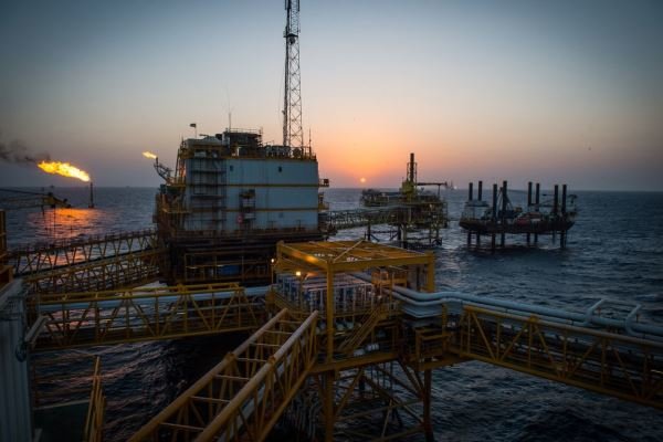 The impact of US sanctions on Iranian oil industry, market in focus