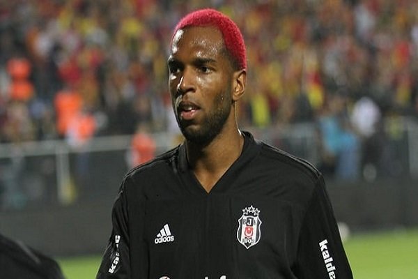 Fiorentina'nın Ryan Babel'e teklif götürdüğü iddia edildi