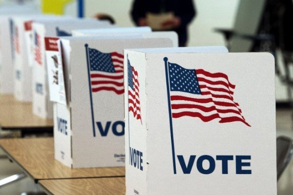 رای گیری زودهنگام در برخی ایالت های آمریکا آغاز شد