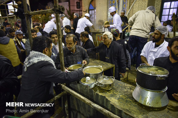 84,000kg 'nazri' Persian Ash stewed in Shiraz