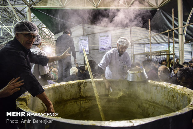 84,000kg 'nazri' Persian Ash stewed in Shiraz