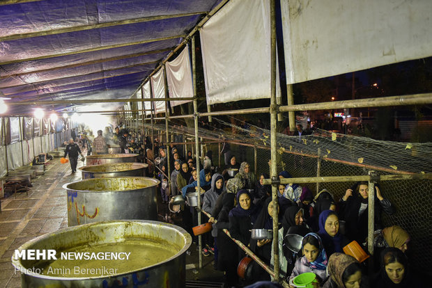 84,000kg 'nazri' Persian Ash stewed in Shiraz