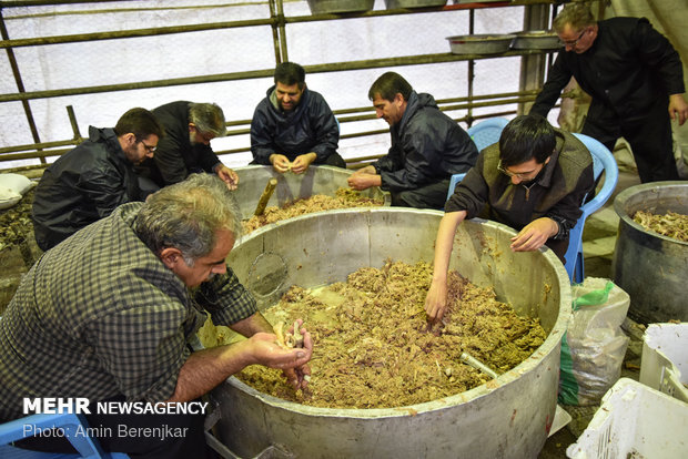 84,000kg 'nazri' Persian Ash stewed in Shiraz