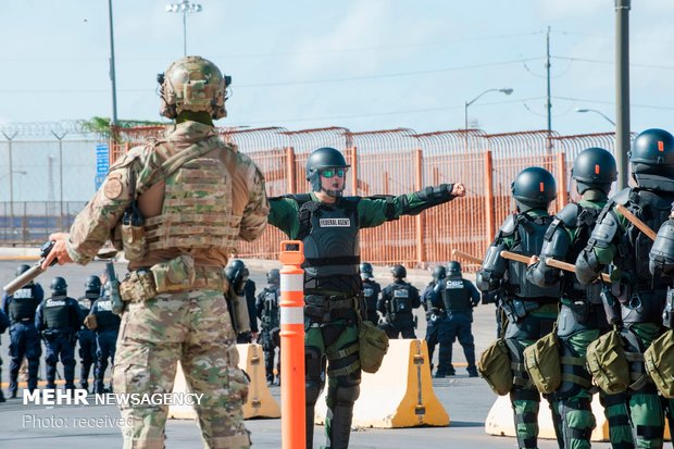 استقرار نیروهای ارتش آمریکا در مرز مکزیک‎