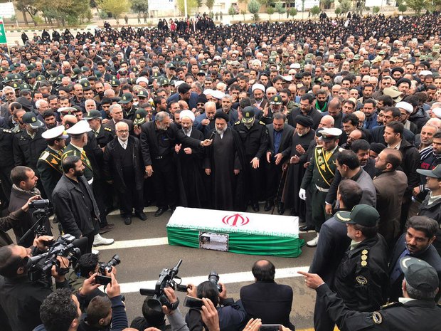 فلم/ شہید سید نور خدا موسوی کے پیکر پر نماز ادا کی گئی