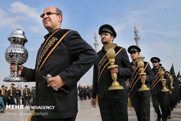 دسته عزاداری خادمان حرم حضرت معصومه(س) در سالروز شهادت امام رضا(ع)