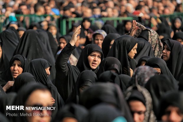 دسته عزاداری خادمان حرم حضرت معصومه(س) در سالروز شهادت امام رضا(ع)