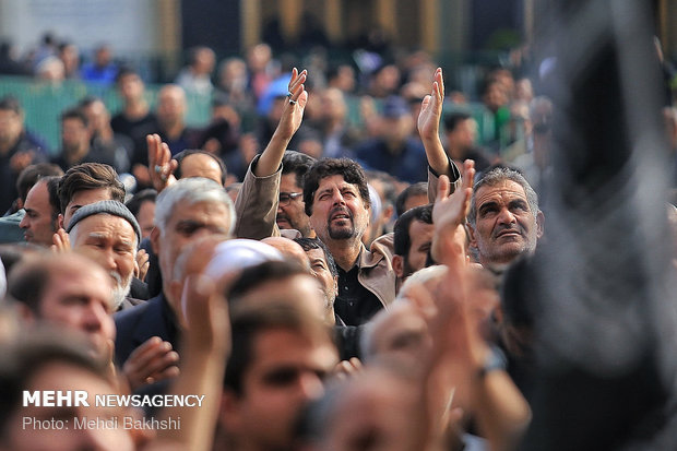 دسته عزاداری خادمان حرم حضرت معصومه(س) در سالروز شهادت امام رضا(ع)