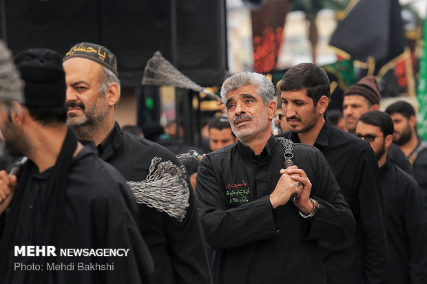 دسته عزاداری خادمان حرم حضرت معصومه(س) در سالروز شهادت امام رضا(ع)