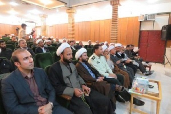 استکبار جهانی دنبال تفرقه افکنی بین مسلمانان شیعه و سنی هستند