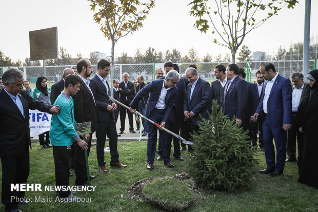 بازدید شیخ سلمان از آکادمی تیم های ملی