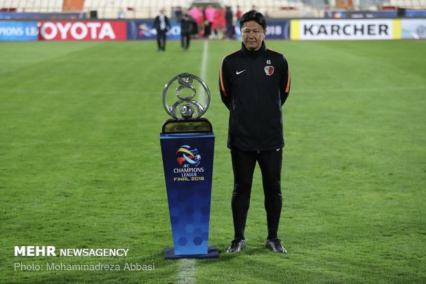 Persepolis, Kashima Antlers coaches photos with ACL cup