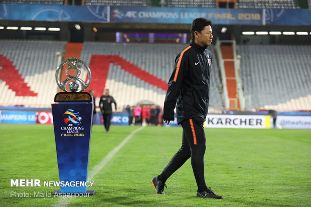 Persepolis, Kashima Antlers coaches photos with ACL cup