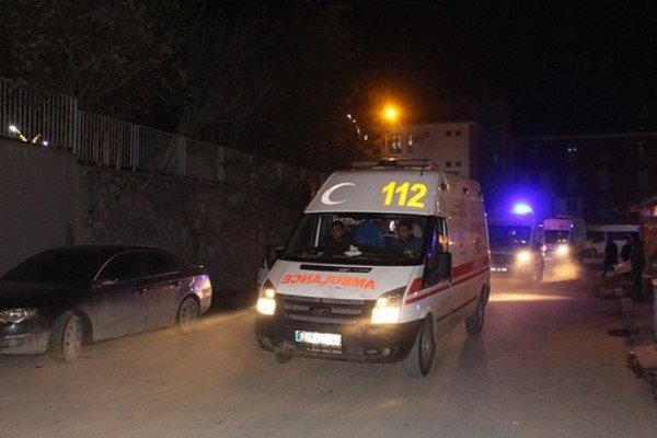 وقوع انفجار در یک انبار مهمات در «حکاری« ترکیه/۲۵ زخمی و ۷ مفقود