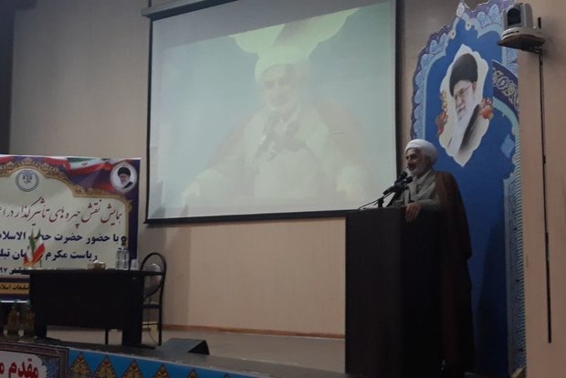 دسترسی مردم به شبکه های فرهنگی آسان شود
