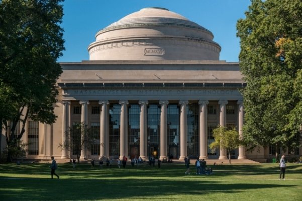 کمک عربستان به دانشگاههای آمریکا/ بازبینی روابط «MIT» با عربستان