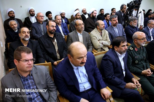 قائد الثورة يستقبل أعضاء مؤتمر إحياء ذكرى شهداء قزوي