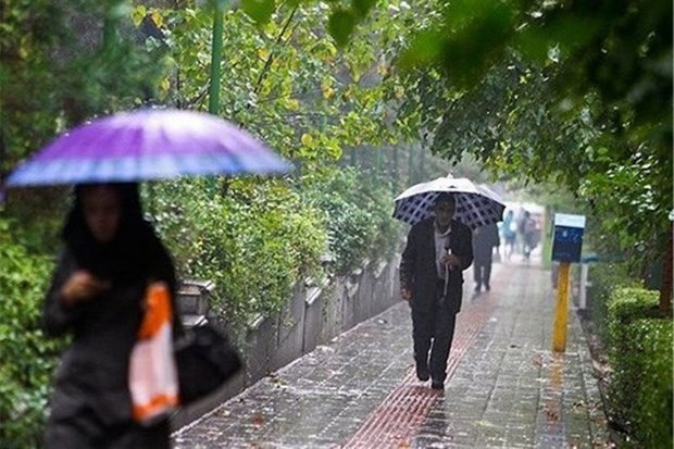 تداوم بارندگی ها تا سه روز آینده/ تهران سردتر می شود