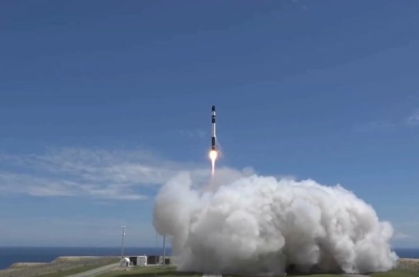 موشک الکترون ۶ ماهواره به مدار زمین برد