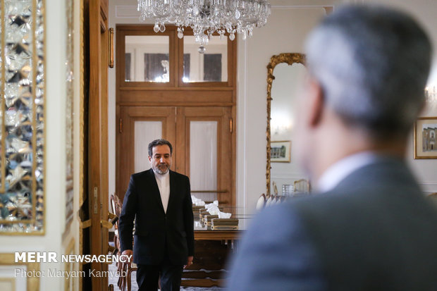 Zarif's meetings with UNWTO chief, German ex-FM