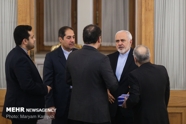 Zarif's meetings with UNWTO chief, German ex-FM