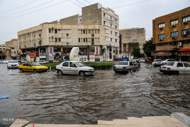 آبگرفتگی معابر شهر اهواز بعد از بارندگی امروز صبح