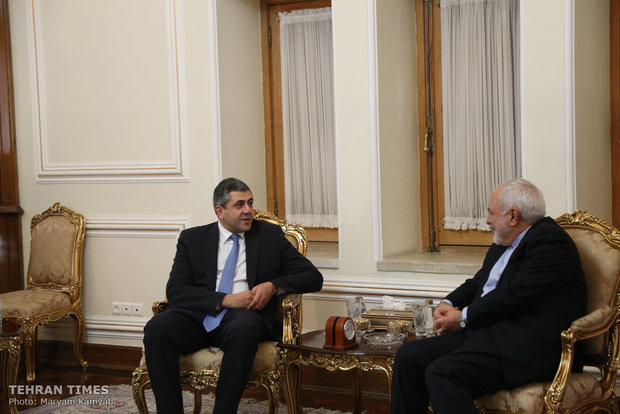 Zarif meets UNWTO Secretary General, German senior politician