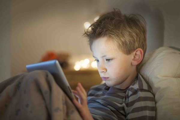 استفاده از اینترنت و خطر ابتلا کودکان زیر ۵ سال به اختلالات روانی