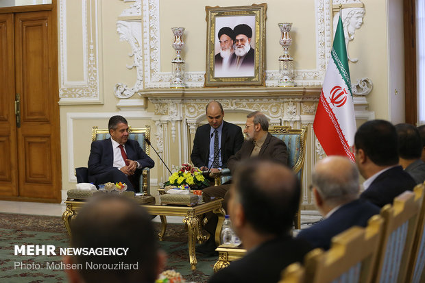 Larijani, former German FM meet in Tehran