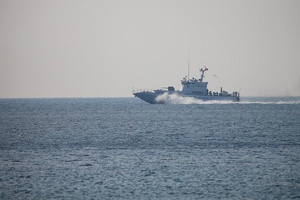 İzmir'de göçmenleri taşıyan tekne battı: 4 ölü