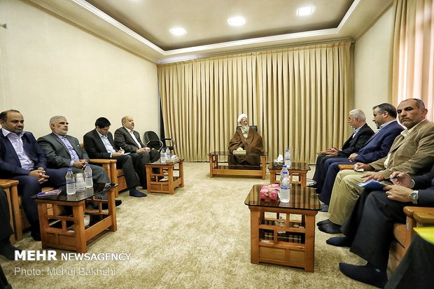 دیدار رئیس ستاد مبارزه با مواد مخدر با مراجع تقلید در قم