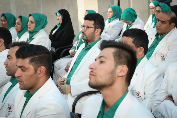 Leader meets Iranian medalist of 2018 Asian Para Games