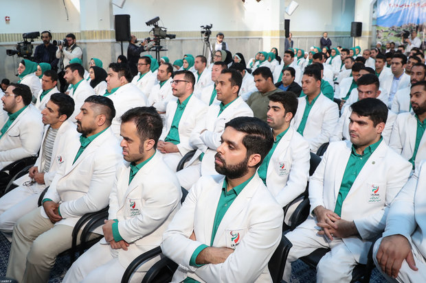 Leader meets Iranian medalist of 2018 Asian Para Games