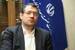 Iran min. says boosting trade ties with neighbors on priority agenda