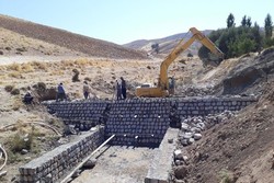 طرح کنترل سیلاب در یک هزار و ۱۵۵ متر مکعب مساحت زنجان اجرا شد