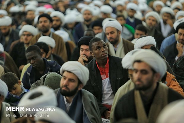 Seminary students renew their allegiance with Imam of Time (MGHHR) 