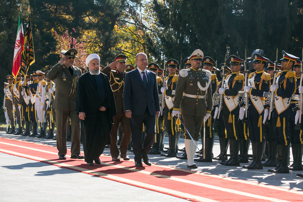 VIDEO: Rouhani recieves Iraqi president in Tehran 