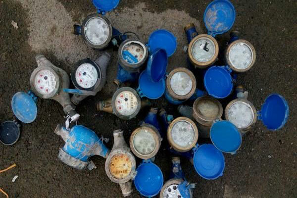 تعویض ۱۵۶ مورد کنتور معیوب آب در روستاهای اسدآباد